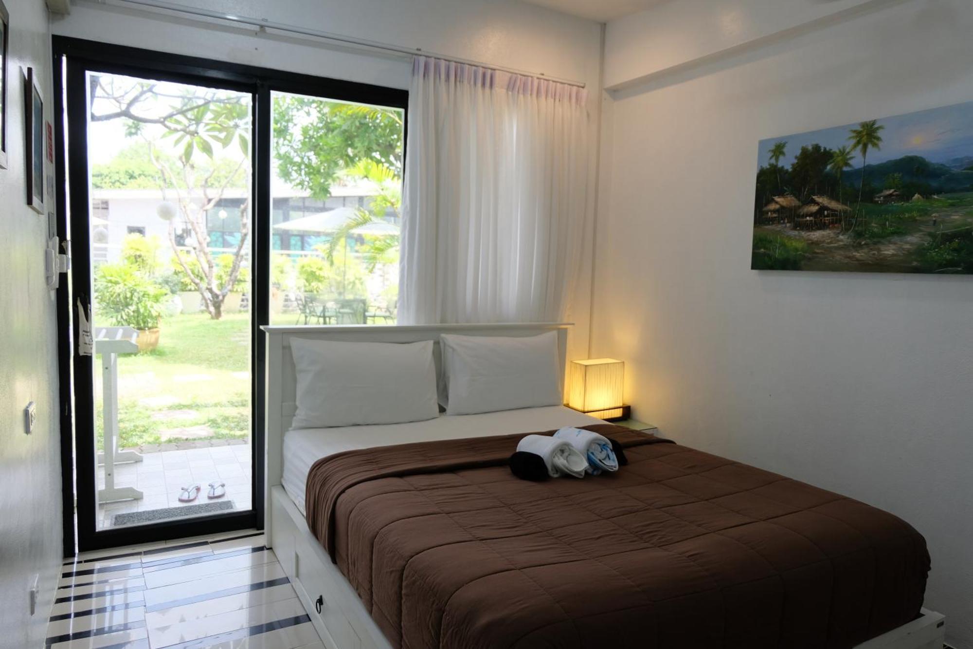 Baan Poon Garden Hotel Praia Chaweng Exterior foto